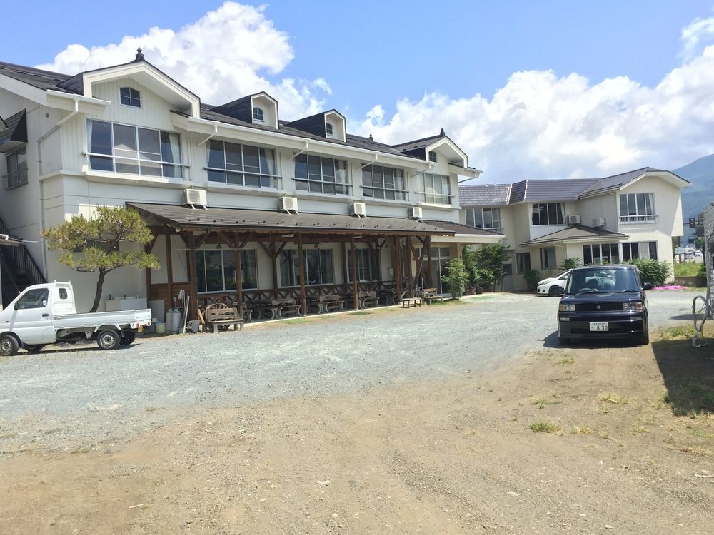 Village Sun Lake Kawaguchiko فوجيكاواجوتشيكو المظهر الخارجي الصورة